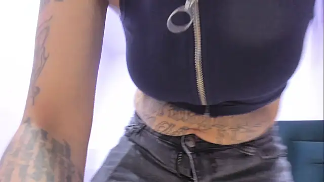 Dahliablack online show from 04/25/26, 12:30