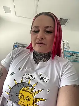AlejandraMartinezz online show from 04/28/26, 02:55