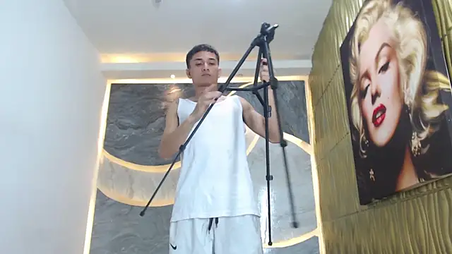 Matheus Ic online show from 02/15/26, 08:27