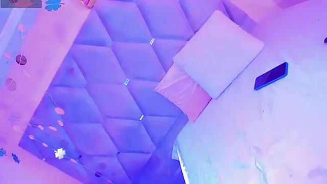 EmmaSweet23 online show from 03/21/26, 08:01