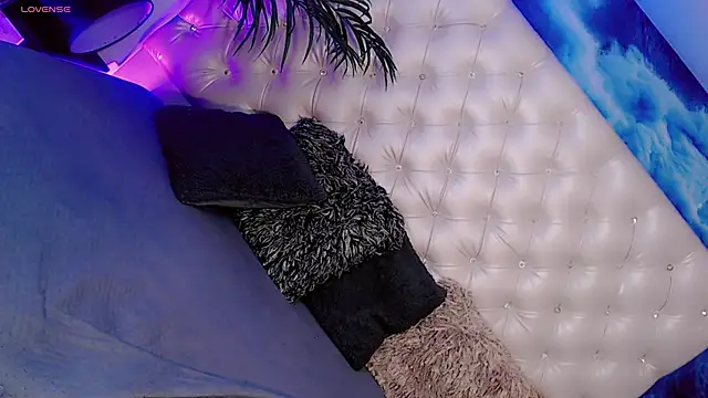 Baby Lumina online show from 02/02/26, 04:44