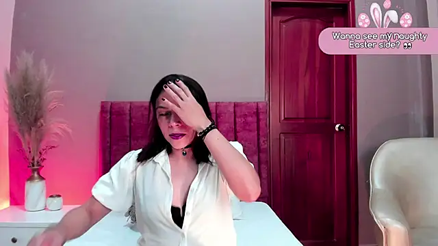 AnnaBroooks online show from 04/01/26, 12:00