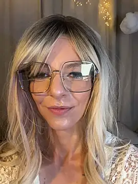 Snapshot of Olivia-Brooks chatting on 02/22/26, 09:13 Olivia-Brooks online show from 02/22/26, 09:13