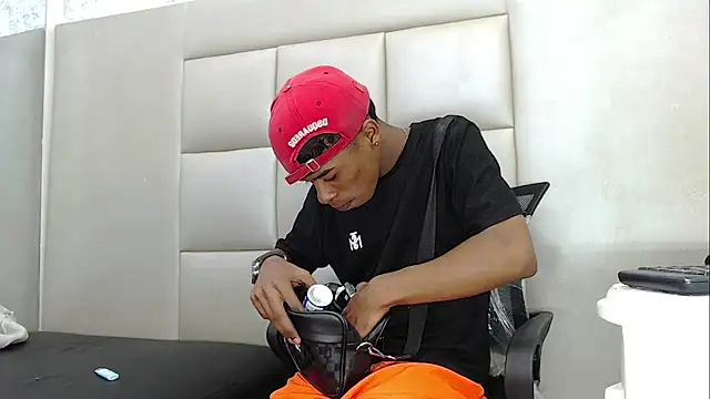 TonnyMarck online show from 02/06/26, 03:00