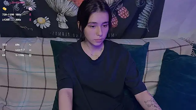 Snapshot of fullofluv chatting on 04/08/26, 10:54 fullofluv online show from 04/08/26, 10:54