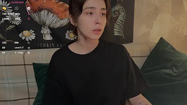 Snapshot of fullofluv chatting on 04/10/26, 09:08 fullofluv online show from 04/10/26, 09:08