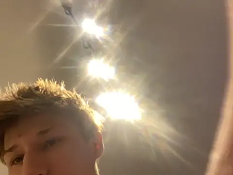 yourwhiteboy1 online show from 03/09/26, 07:51