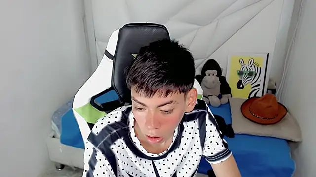 Liarr  online show from 02/11/26, 08:36