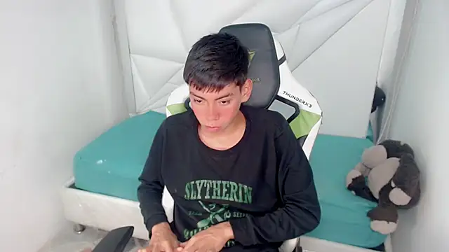 Liarr  online show from 02/24/26, 08:07