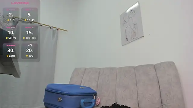 velvetluna  online show from 05/12/26, 01:30