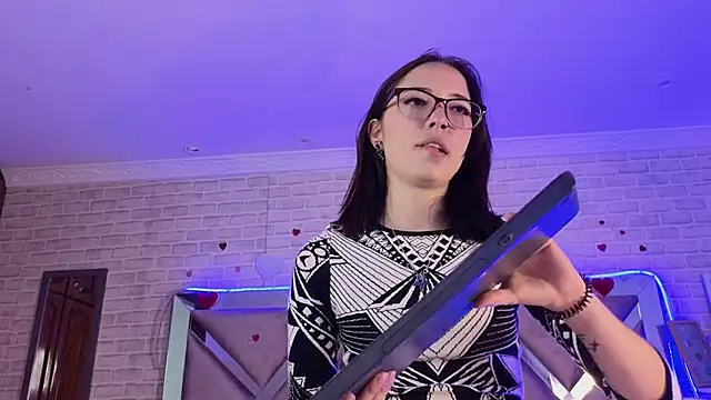 HarperrWest online show from 03/19/26, 08:13