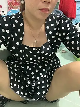 Snapshot of Baby-lovely69 chatting on 02/22/26, 08:02 Baby-lovely69 online show from 02/22/26, 08:02