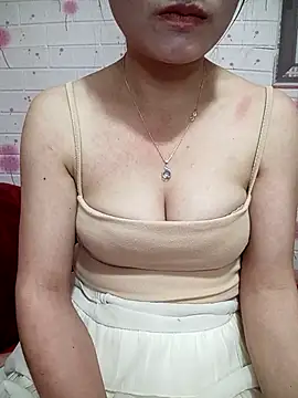 Suri Sexywet  online show from 02/25/26, 01:10