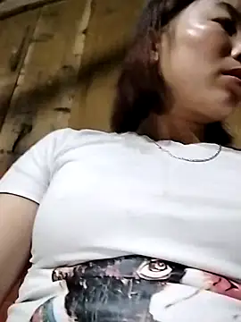 Ella-aa online show from 02/06/26, 01:14