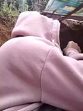 Ella-aa online show from 02/10/26, 07:12