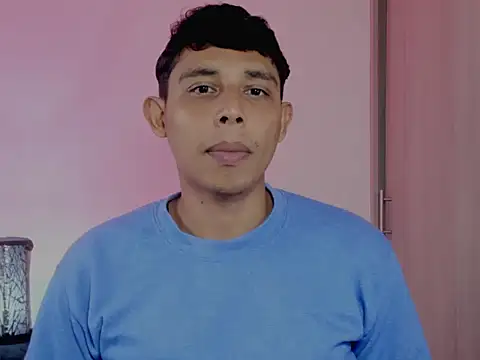 nilo2021 online show from 03/25/26, 01:06