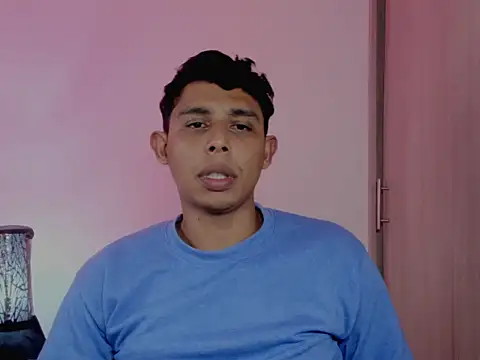 nilo2021 online show from 03/26/26, 01:11