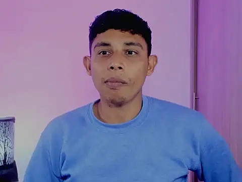 nilo2021 online show from 04/15/26, 09:26