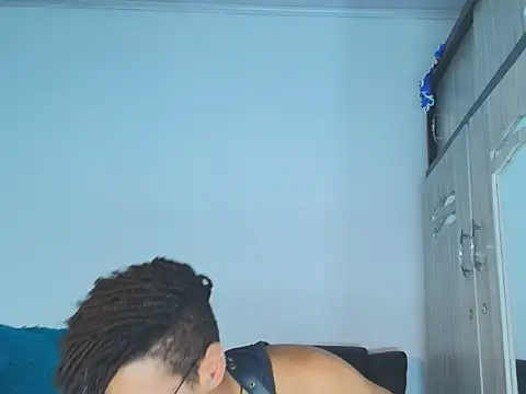 ThiiagoSaeenz online show from 07/11/26, 10:00