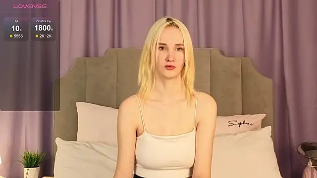 CrystalLili online show from 02/09/26, 03:32