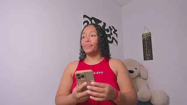 Nia13 online show from 04/06/26, 06:03