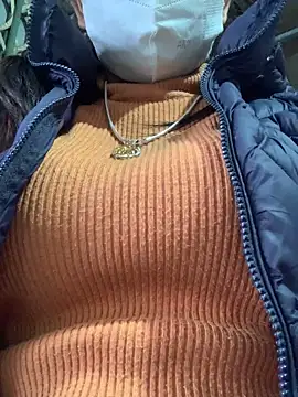 Snapshot of YANINA120 chatting on 02/10/26, 09:57 YANINA120 online show from 02/10/26, 09:57