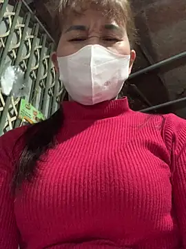 Snapshot of YANINA120 chatting on 02/15/26, 10:58 YANINA120 online show from 02/15/26, 10:58