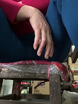 Snapshot of YANINA120 chatting on 02/25/26, 10:03 YANINA120 online show from 02/25/26, 10:03