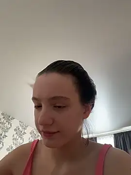 Snapshot of MiaTee chatting on 03/02/26, 03:52 MiaTee online show from 03/02/26, 03:52