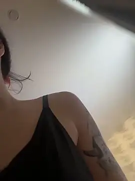 MiaTee online show from 03/11/26, 02:39