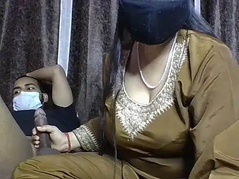 Snapshot of sexy_Liliy chatting on 02/27/26, 05:35 sexy Liliy online show from 02/27/26, 05:35