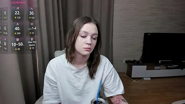 Snapshot of CarmenHill chatting on 02/15/26, 04:31 CarmenHill online show from 02/15/26, 04:31