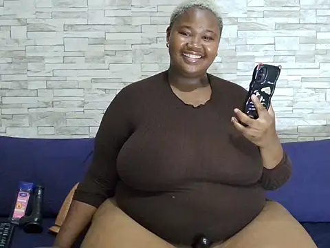 BustyBmw online show from 02/02/26, 06:28