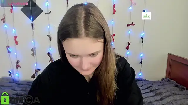 Snapshot of Elina_X chatting on 06/05/26, 01:17 Elina X online show from 06/05/26, 01:17