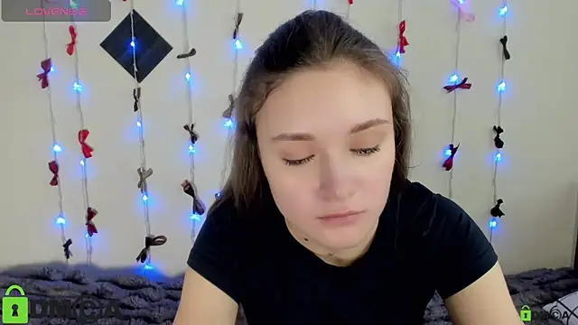 Snapshot of Elina_X chatting on 06/08/26, 02:50 Elina X online show from 06/08/26, 02:50