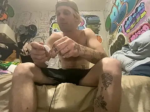 gothboiplzty online show from 06/10/26, 04:23