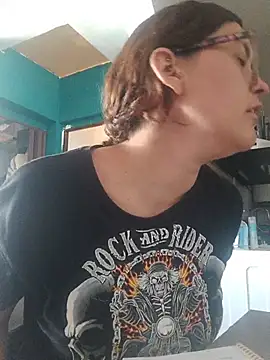 Snapshot of Harley-77 chatting on 02/25/26, 02:59 Harley-77 online show from 02/25/26, 02:59