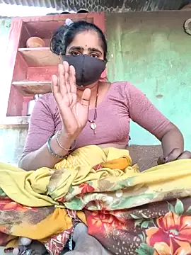 Snapshot of Faltu_Ladki chatting on 04/05/26, 08:00 Faltu Ladki online show from 04/05/26, 08:00