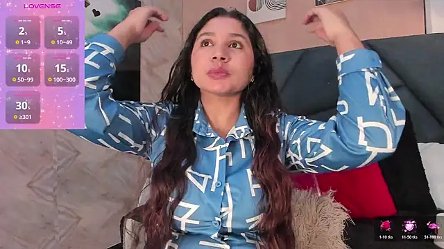 Snapshot of Victoria_Rosee chatting on 03/31/26, 01:00 Victoria Rosee online show from 03/31/26, 01:00