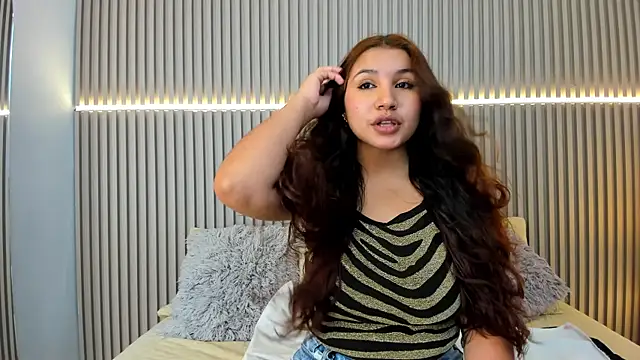 Snapshot of Victoria_Rosee chatting on 07/08/26, 02:43 Victoria Rosee online show from 07/08/26, 02:43