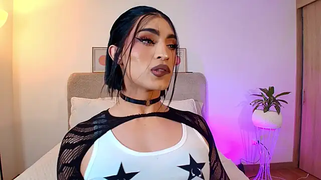 KarolPortellaa online show from 06/14/26, 09:50