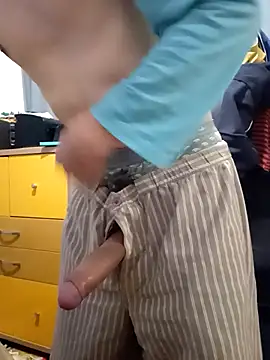 Snapshot of milky_lake chatting on 02/12/26, 09:54 milky lake online show from 02/12/26, 09:54