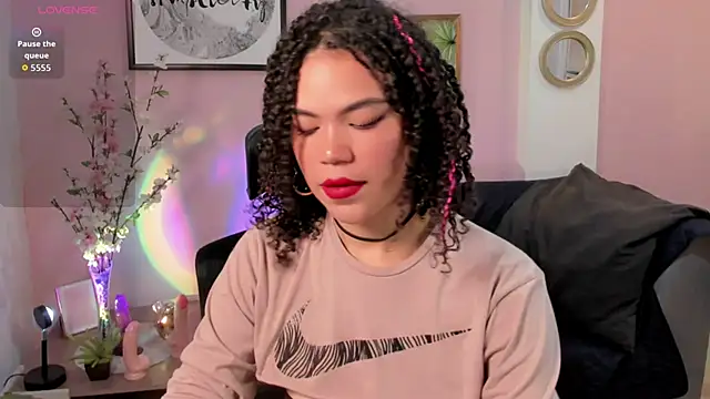 Snapshot of Monic_Bellucci chatting on 02/17/26, 03:08 Monic Bellucci online show from 02/17/26, 03:08