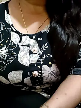 Snapshot of PARI51 chatting on 07/16/26, 08:15 PARI51 online show from 07/16/26, 08:15