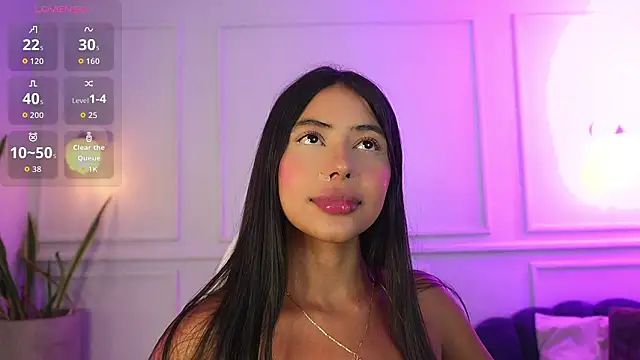 Lia Velez  online show from 03/24/26, 03:55