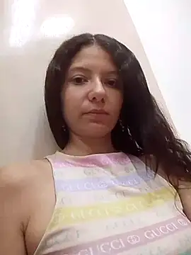 sofy bonnet online show from 02/15/26, 03:31