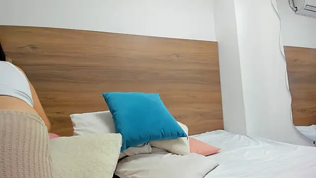 luz-miiaa online show from 02/12/26, 12:00