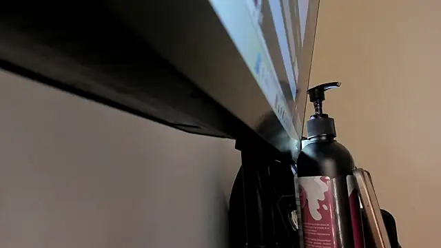 MiaTorres4 online show from 04/27/26, 12:36