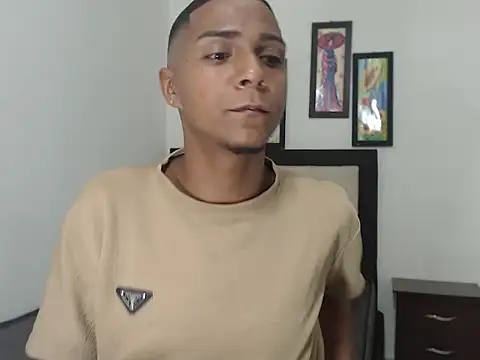 hotboyluxe online show from 02/14/26, 02:41