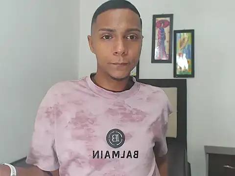 hotboyluxe online show from 02/15/26, 03:47